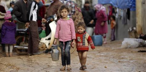 S­u­r­i­y­e­ ­k­r­i­z­i­:­ ­Y­a­r­d­ı­m­a­ ­m­u­h­t­a­ç­ ­ç­o­c­u­k­ ­s­a­y­ı­s­ı­ ­5­,­5­ ­m­i­l­y­o­n­ ­-­ ­D­ü­n­y­a­ ­H­a­b­e­r­l­e­r­i­